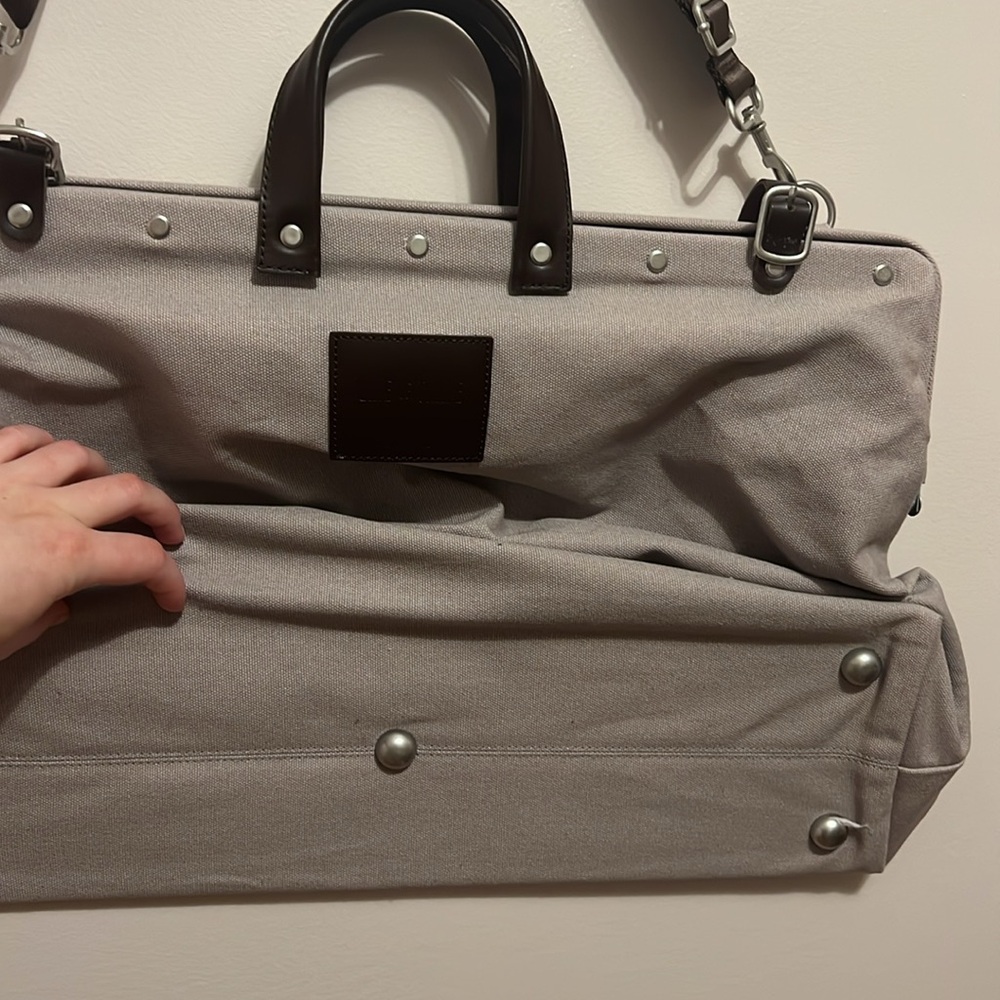 Minimalist Gray and Brown Weekender travel bag - Picture 4 of 13